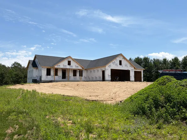 5500 Timberstone Ln, West Olive, MI 49460