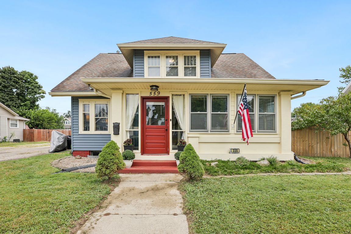 S Main St-S2908-001.jpg