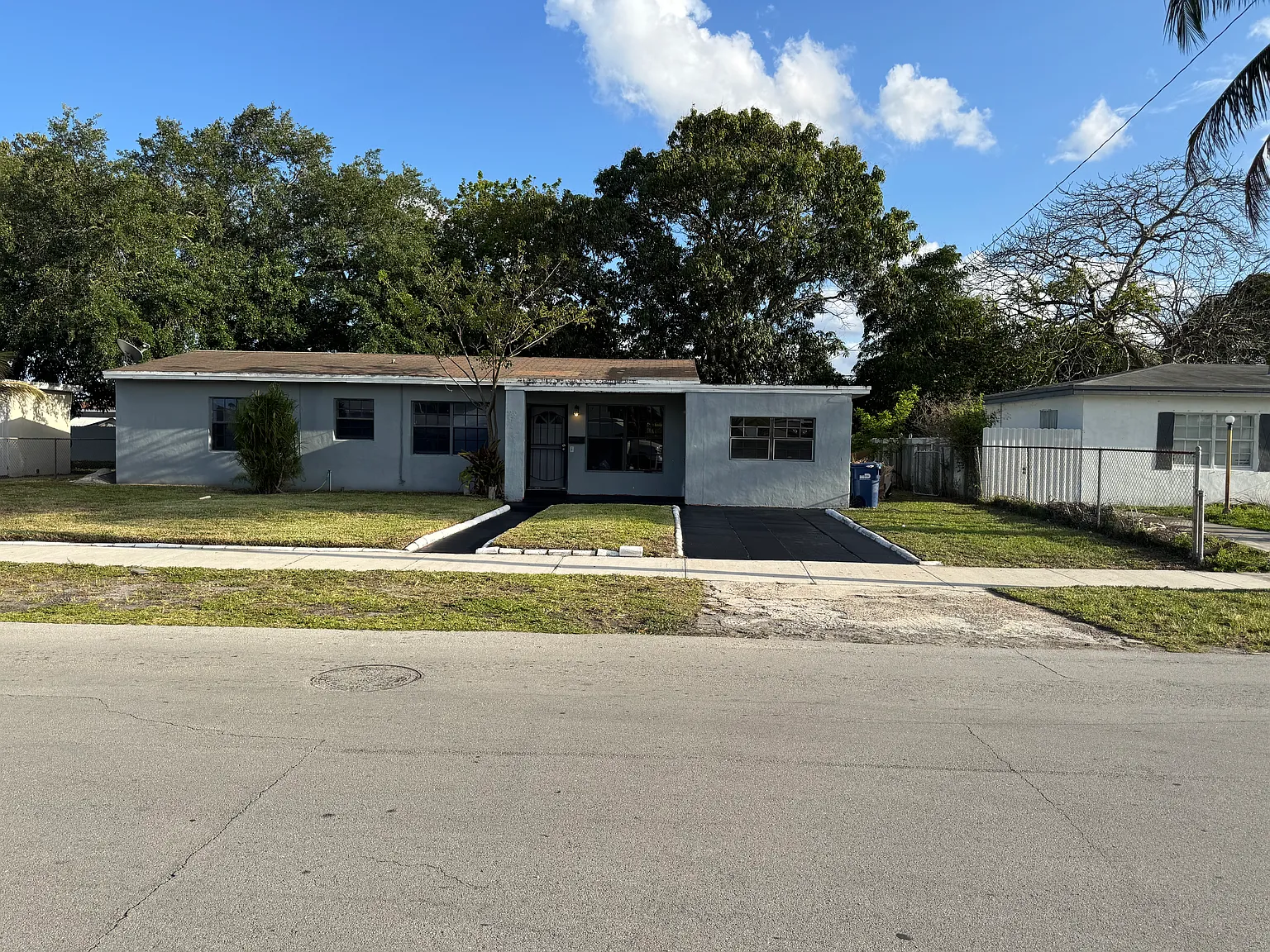 8 bed, 1844 sqft, $4,950 — Photo 2
