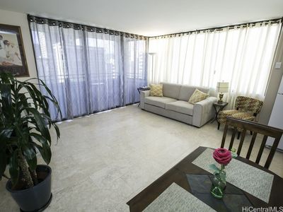 2410 Cleghorn St APT 1201, Honolulu, HI, 96815