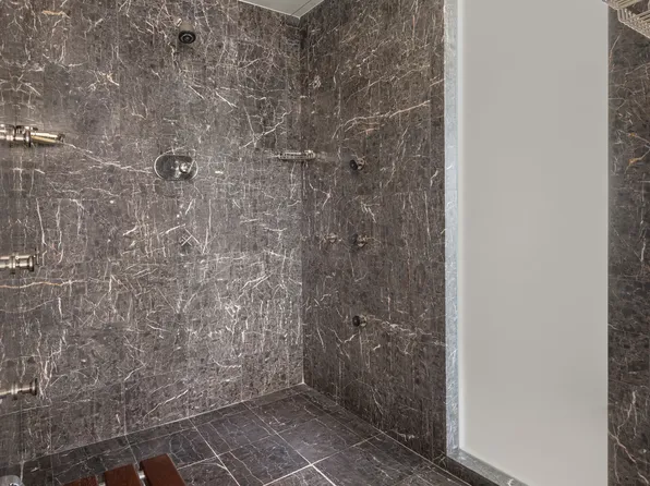 15 West 53rd Street image 7 of 8