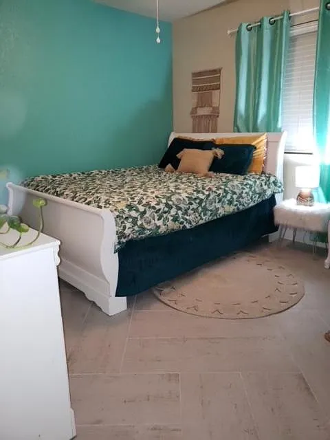 5 bed, 2024 sqft, $2,700 — Photo 3