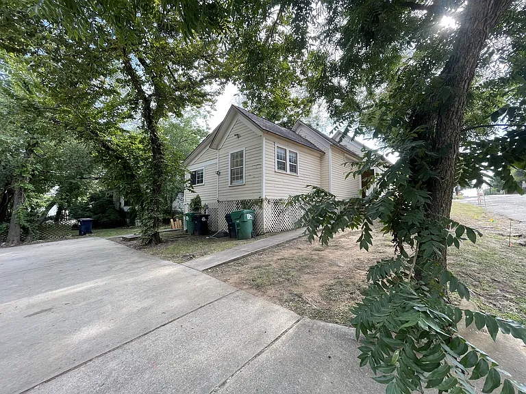 424 Fry St #A — Photo 64