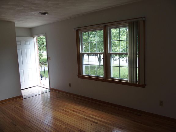 5th image of 501 Poplar Ave #&-503