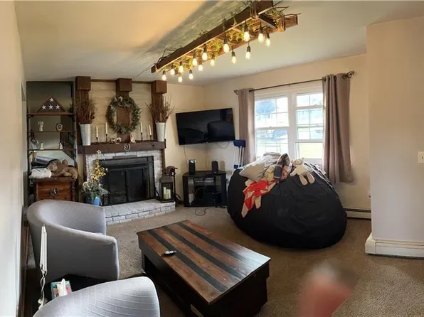 43 Homestead Lane #43, Brookfield, CT 06804