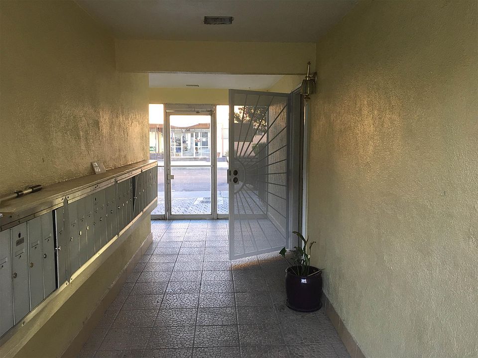 2nd image of 2565 Lynnwood St APT 19