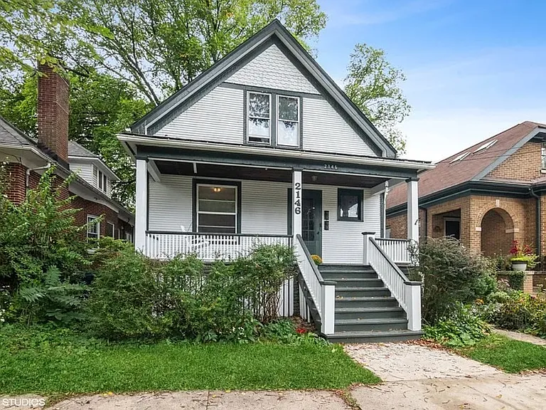 2146 Asbury Ave — Photo 6