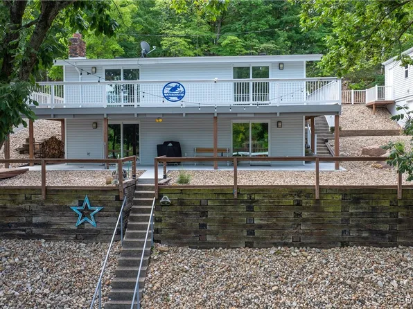 47 Blue Fish Dr, Sunrise Beach, MO 65079