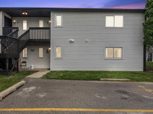 719 Westwinds Dr APT 4, Iowa City, IA 52246