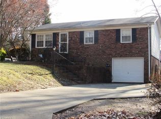 4224 Cavalier Dr, Winston Salem, NC 27104