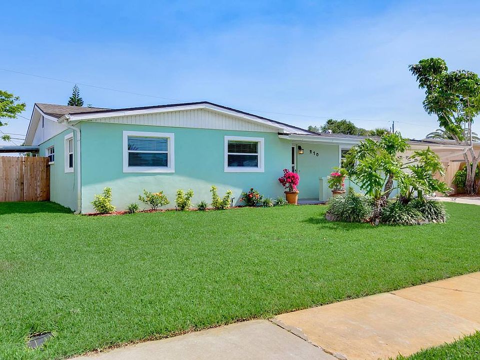1st image of 210 Catalina Isle Dr