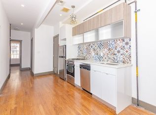 249 Powers St #4M, Brooklyn, NY 11211