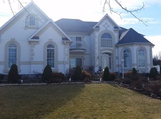 65 Wetherby Dr, Sterling, IL 61081