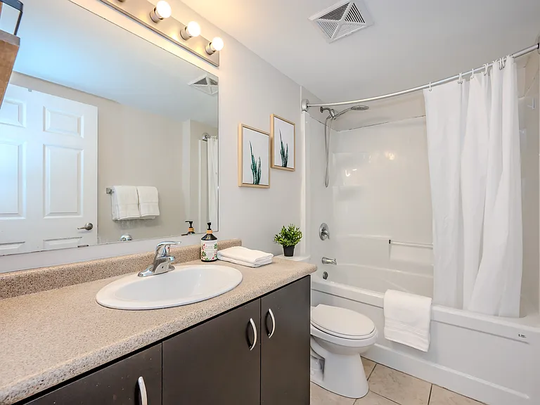 39 Goodwin Dr #402 — Photo 7