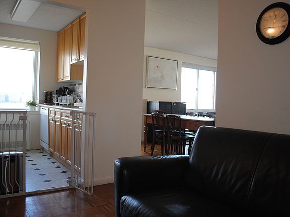 4th image of 50 Battery Pl APT 8W