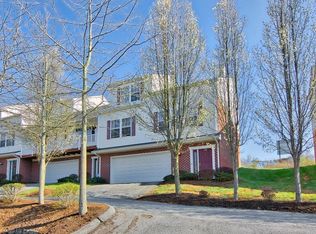 420 Tall Oak Blvd, Christiansburg, VA 24073