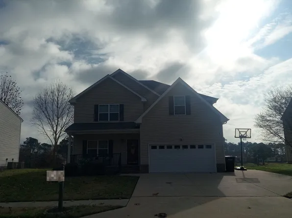3925 Grand Isle Dr, Chesapeake, VA 23323