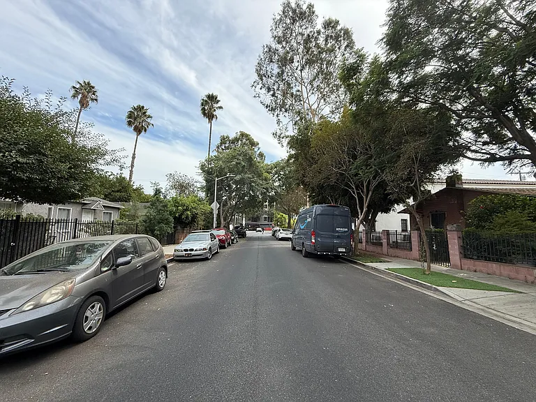 1123 N Vista St #1123 — Photo 25