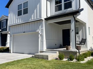 618 N Sugar Beet Dr, Lehi, UT 84043