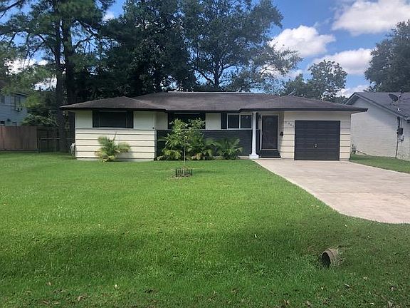2nd image of 2540 10th St