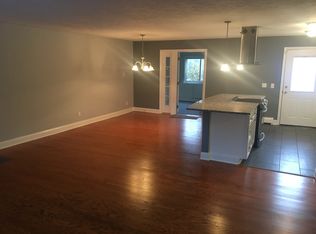 8645 Ranch Dr, Chesterland, OH 44026