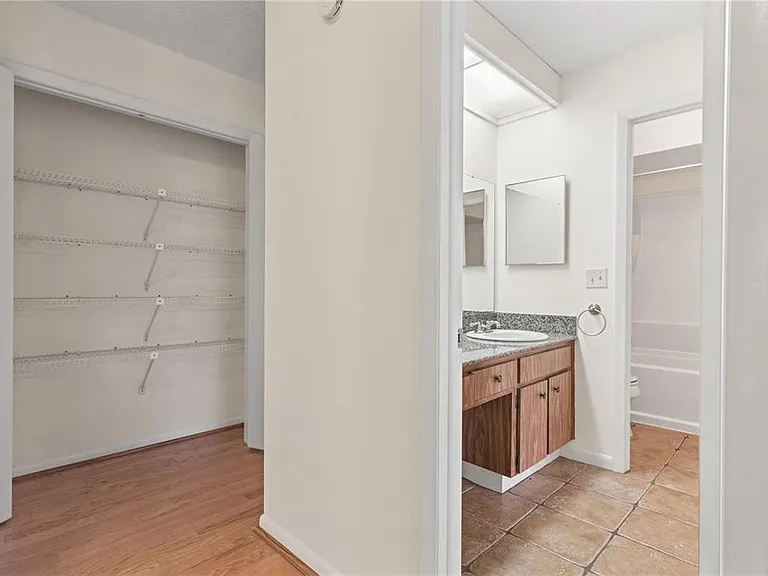 15304 Morning Dr — Photo 23