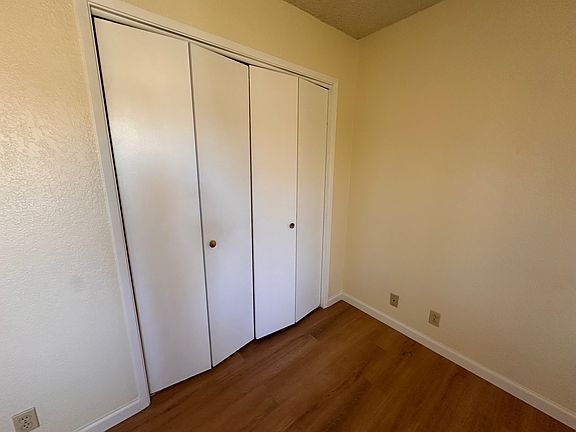 5th image of 48994 River Park Rd