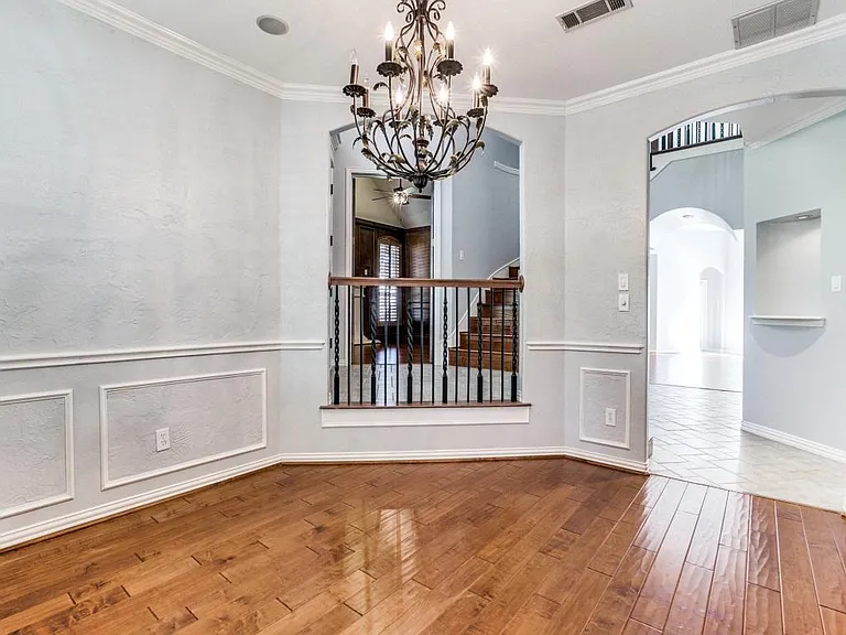 Formal Dining