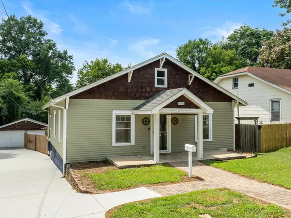 2919 Dempster St, Knoxville, TN 37917