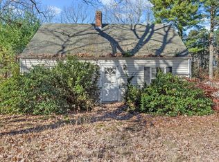 6 Eleanor Rd, Walpole, MA 02081