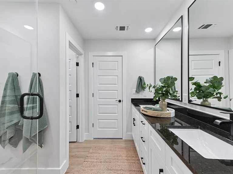 9304 Felix Sparke Dr — Photo 29