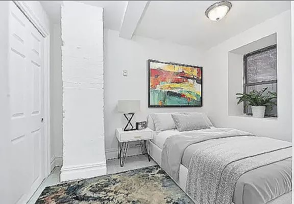 4th image of 174 E 2nd St #D2