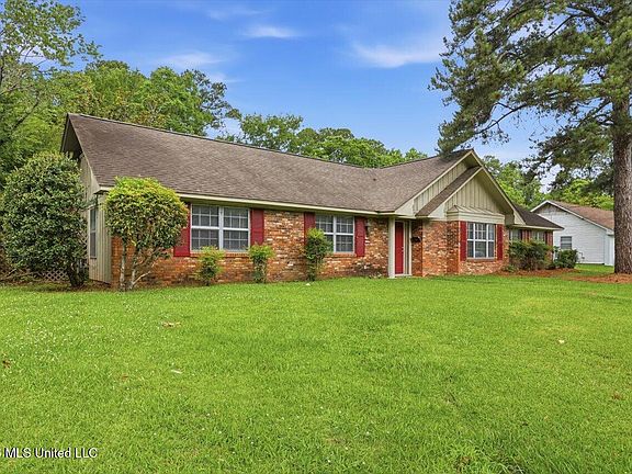 2nd image of 5137 Meadow Oaks Park Dr
