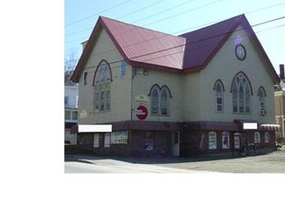 96 Center St, Bangor, ME 04401