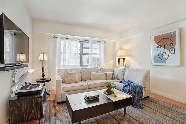Sold by Compass | media 5