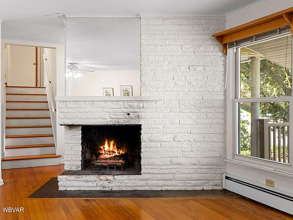 4th image of 315 Winter St S