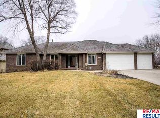 15304 Pine St, Omaha, NE 68144