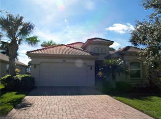 10390 Smokehouse Bay Dr, Naples, FL 34120