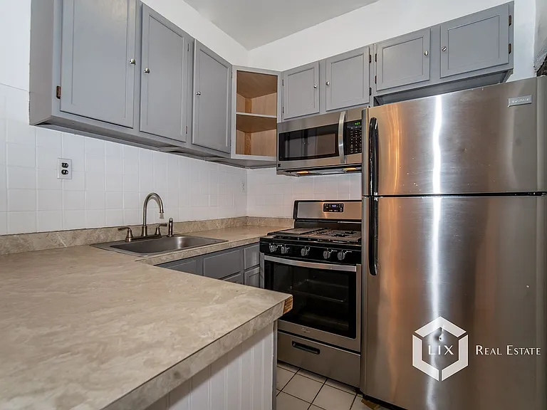 784 Bergen St #1R — Photo 5