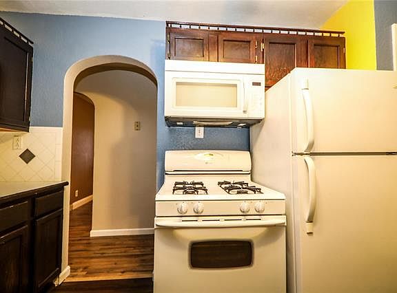 4th image of 2652 E 27th St