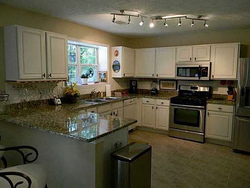 2nd image of 2391 Northwood Dr