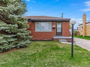 33151 Florence St, Garden City, MI 48135