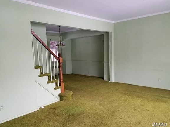 3rd image of 150 Radcliff Dr