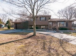 30W429 Mulberry Dr, West Chicago, IL