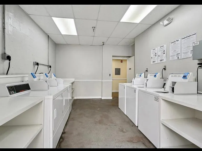 1224 Saint Charles Ave #200 — Photo 4