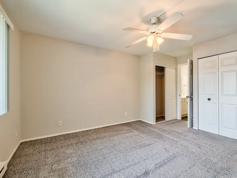 Glen Hills Apartments — Photo 23
