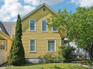 2912 Wright Ave, Racine, WI 53405