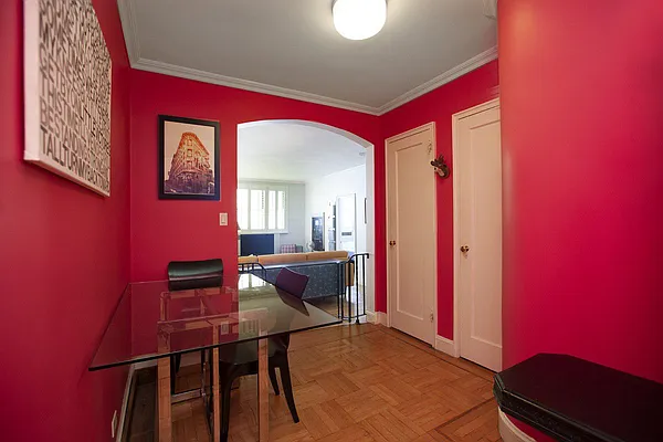 Rented by Compass | media 25