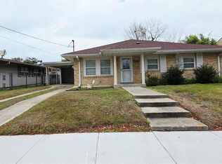 4827 Desire Dr, New Orleans, LA 70126