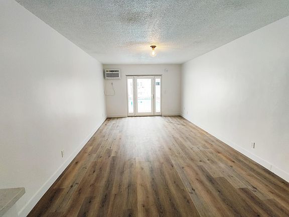 2nd image of 1008 N El Centro Ave #P55gb2vts